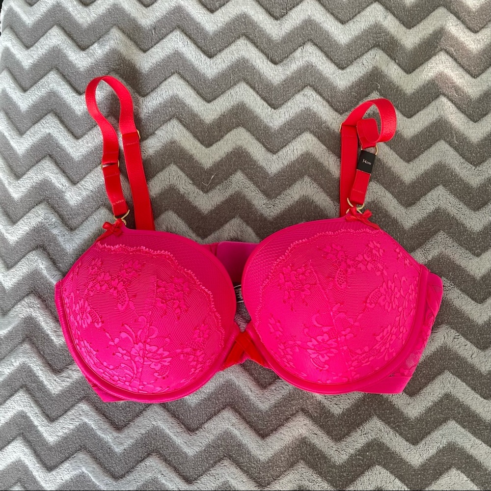 Victoria’s Secret Very Sexy Padded Demi Bra NWT